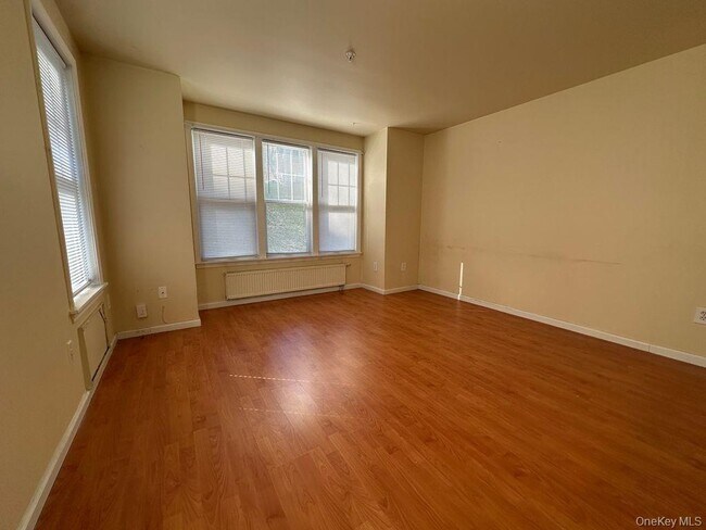 Foto del edificio - 1870 Baldwin Rd