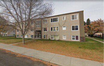 Building Photo - 12940-12118 118 Ave NW