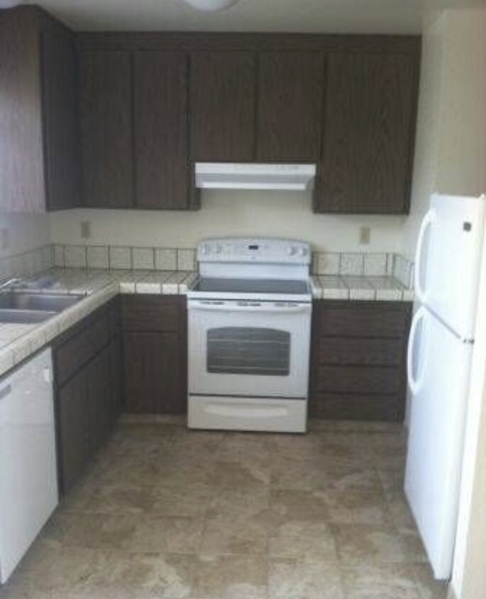 205 Cosky Dr, Marina, CA 93933 Townhome Rentals in Marina CA