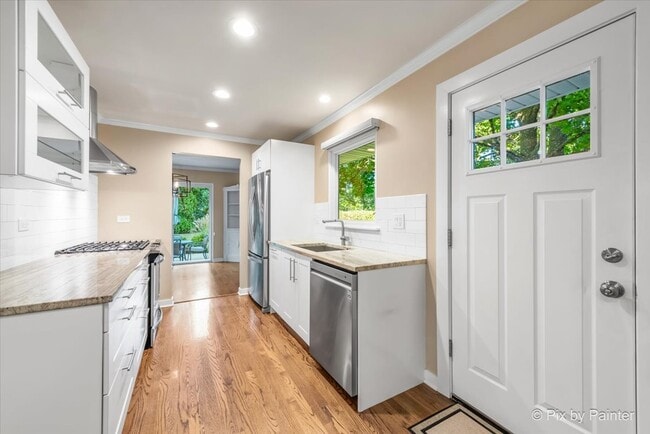 Foto del edificio - 838 E Harriet Ln
