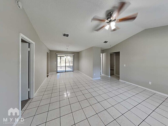 Building Photo - 6444 Diamond Leaf Ct N