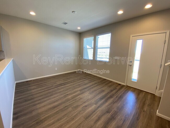 Foto del edificio - 4725 Memphis St