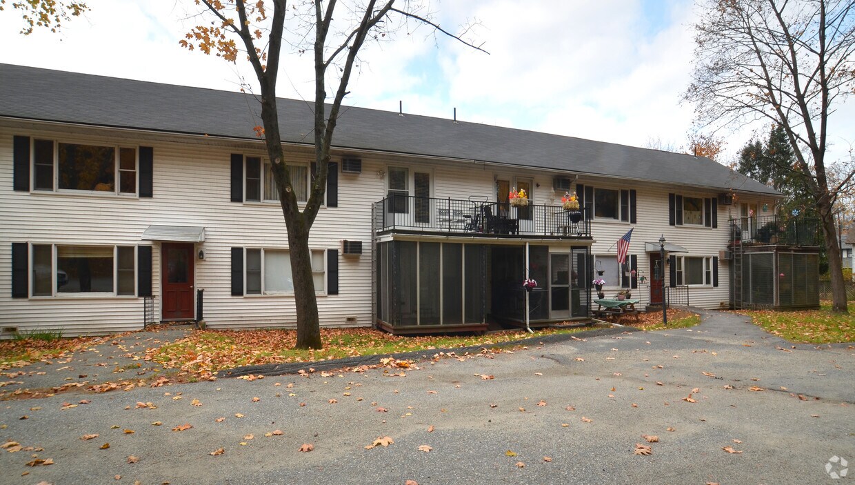 Foto del edificio - 58 Freeman Dr