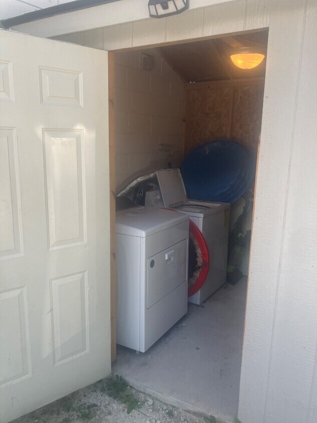 Foto del edificio - 2053 Marsia Ln