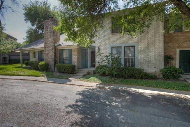 Building Photo - 1839 Coronado Hills Dr