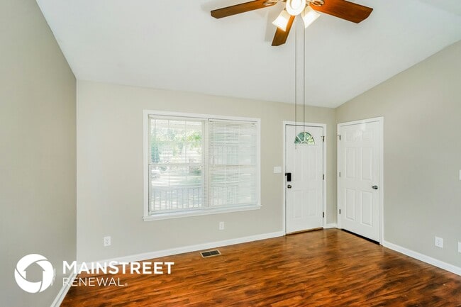 Building Photo - 8906 Greenmoore Dr