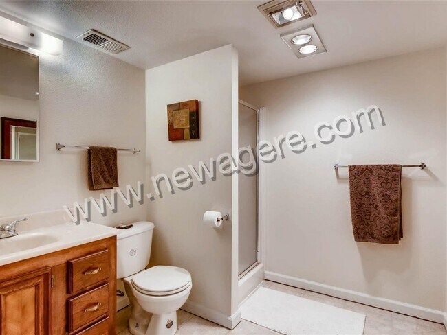 Building Photo - GORGEOUS Renovated Home in Cherry Creek Sc...