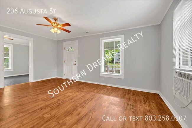 Building Photo - 206 Augusta St