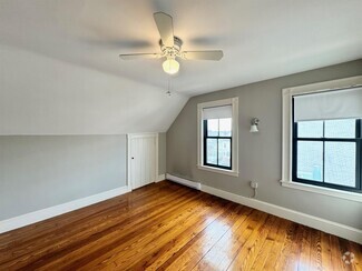 Building Photo - 8 Charnwood Rd