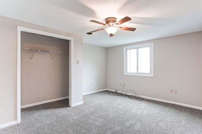 Building Photo - 308 S Enola Dr