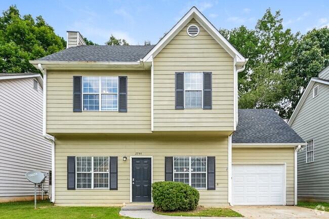 Building Photo - 2744 Sanibel Ln SE