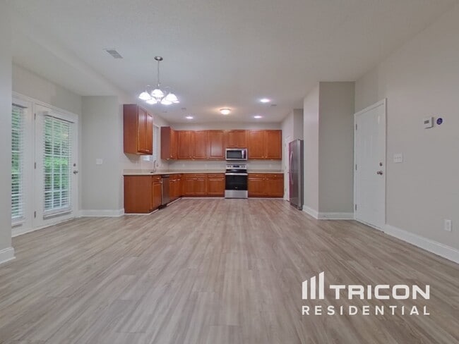 Building Photo - 244 Wild Olive Dr