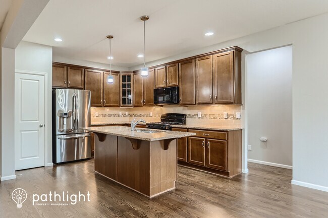 Building Photo - 6354 N Genoa Way
