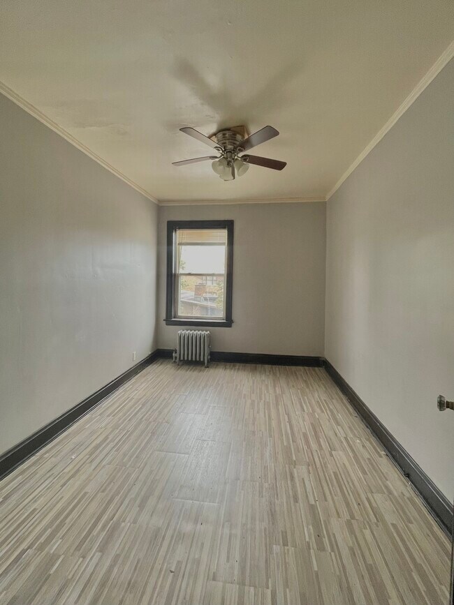 Foto del edificio - 2651 W 65th St
