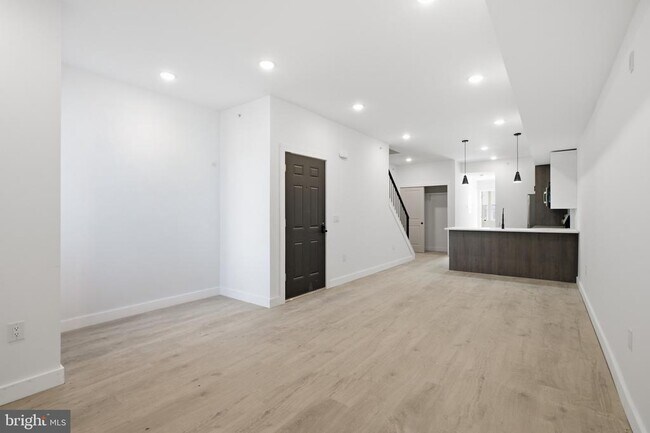Building Photo - 2346 N 16th St