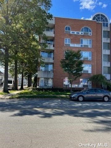Building Photo - 205 Mineola Blvd