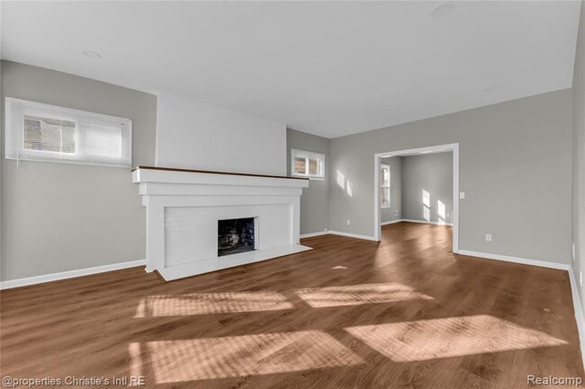 Building Photo - 2508 Clairmount Ave
