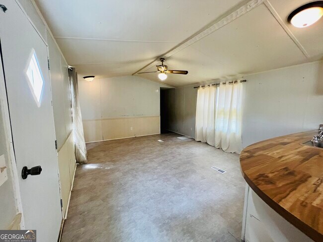 Foto del edificio - 2830 Greensboro Rd