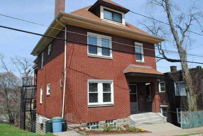 Front of House - 2756 Amman St