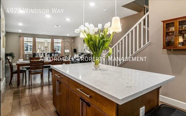 Foto del edificio - 4022 Windsor Wy