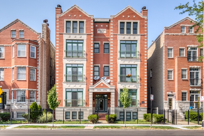 Building Photo - 1954 W Diversey Pkwy
