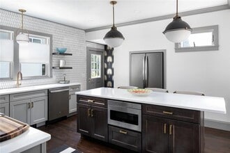 Building Photo - 169 Ruggles Ave