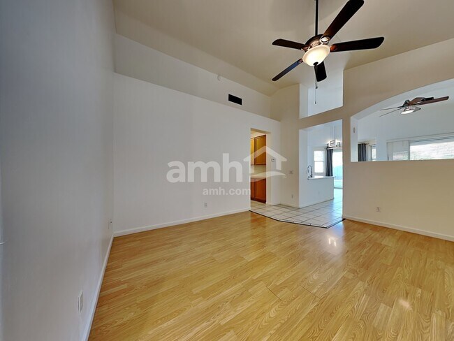 Foto del edificio - 837 S Roanoke St