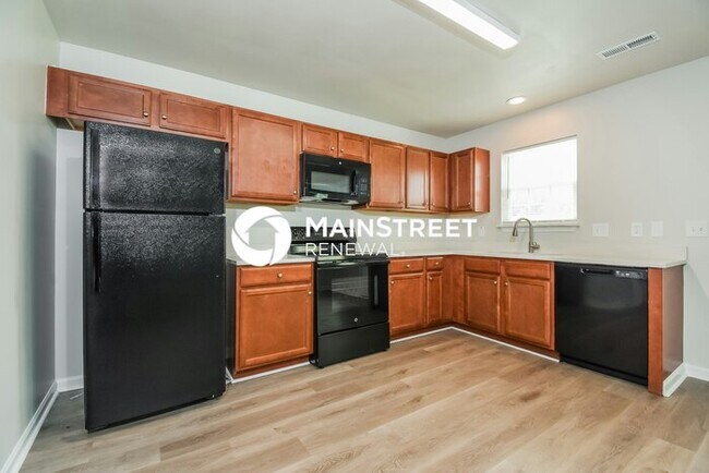 Building Photo - 3 Bedroom Pet-Friendly Home in Browns Summit, NC with Main Street Renewal