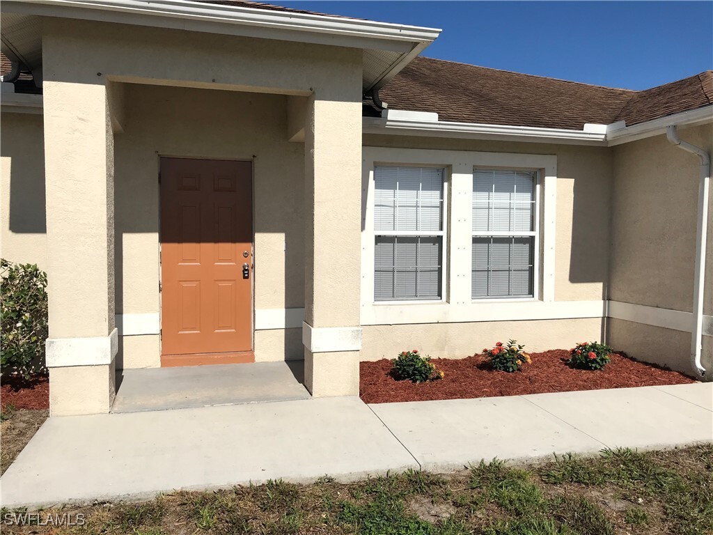 Foto principal - 2318 NE 24th Ave