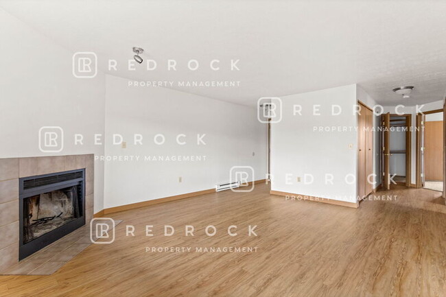Foto del edificio - 4735 N Sullivan Rd