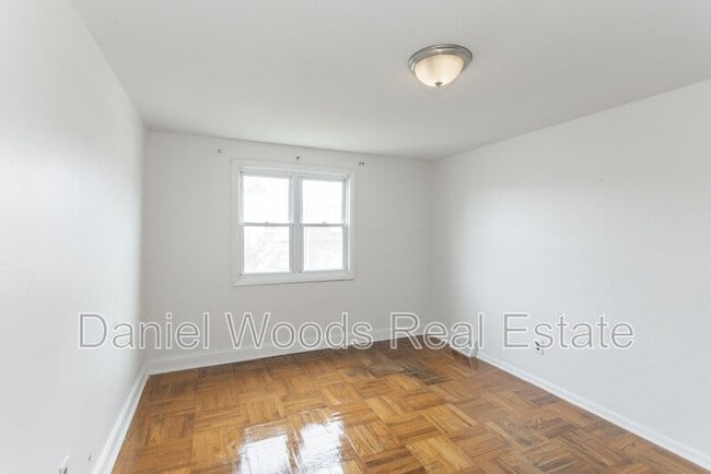 Building Photo - 113 Ervin Ave