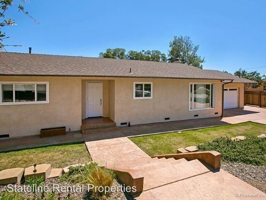 Foto principal - 24125 Del Monte Dr