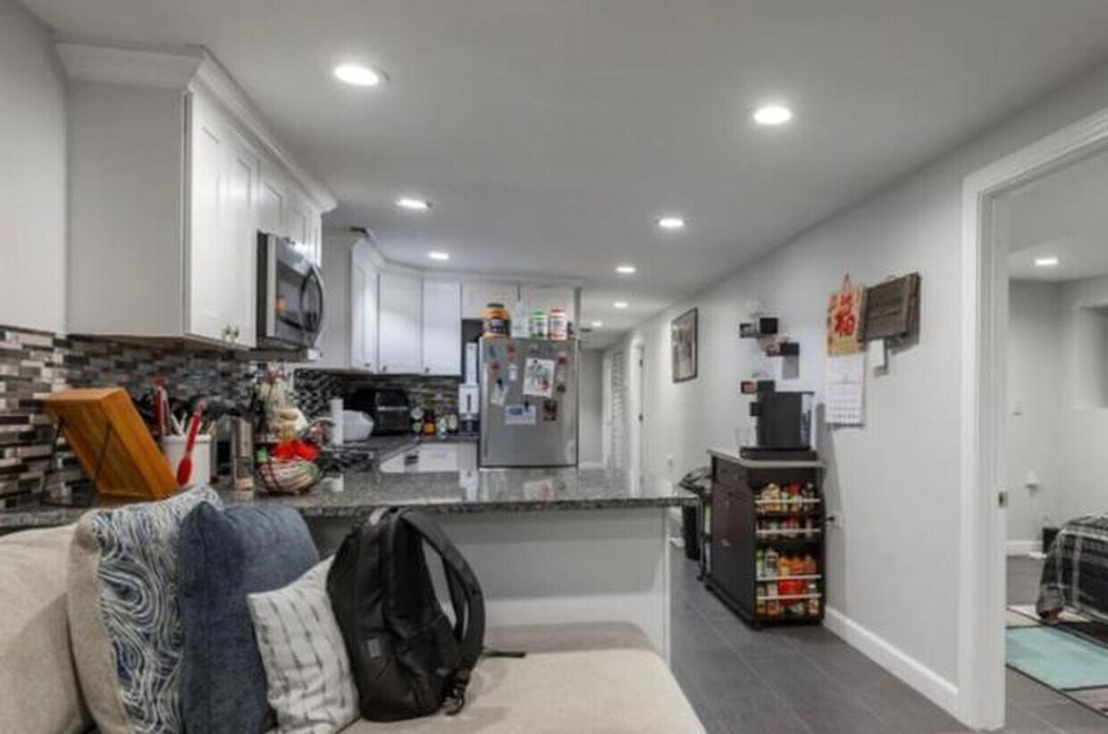 Foto principal - 2651 W Armitage Ave