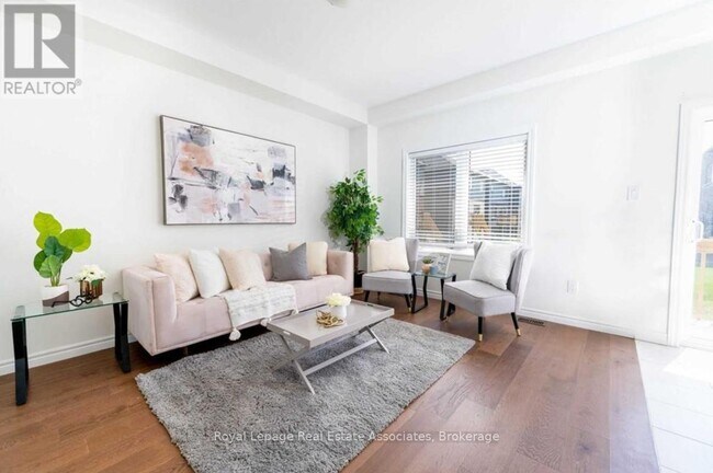 Photo du bâtiment - 4 Bilanski Farm Rd