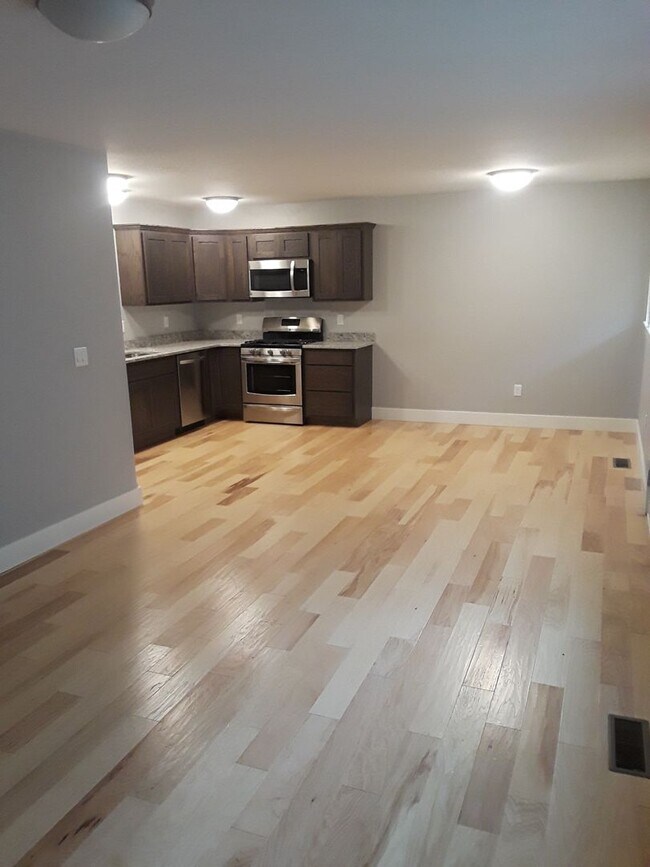 Foto del edificio - 2928 Warbler Way