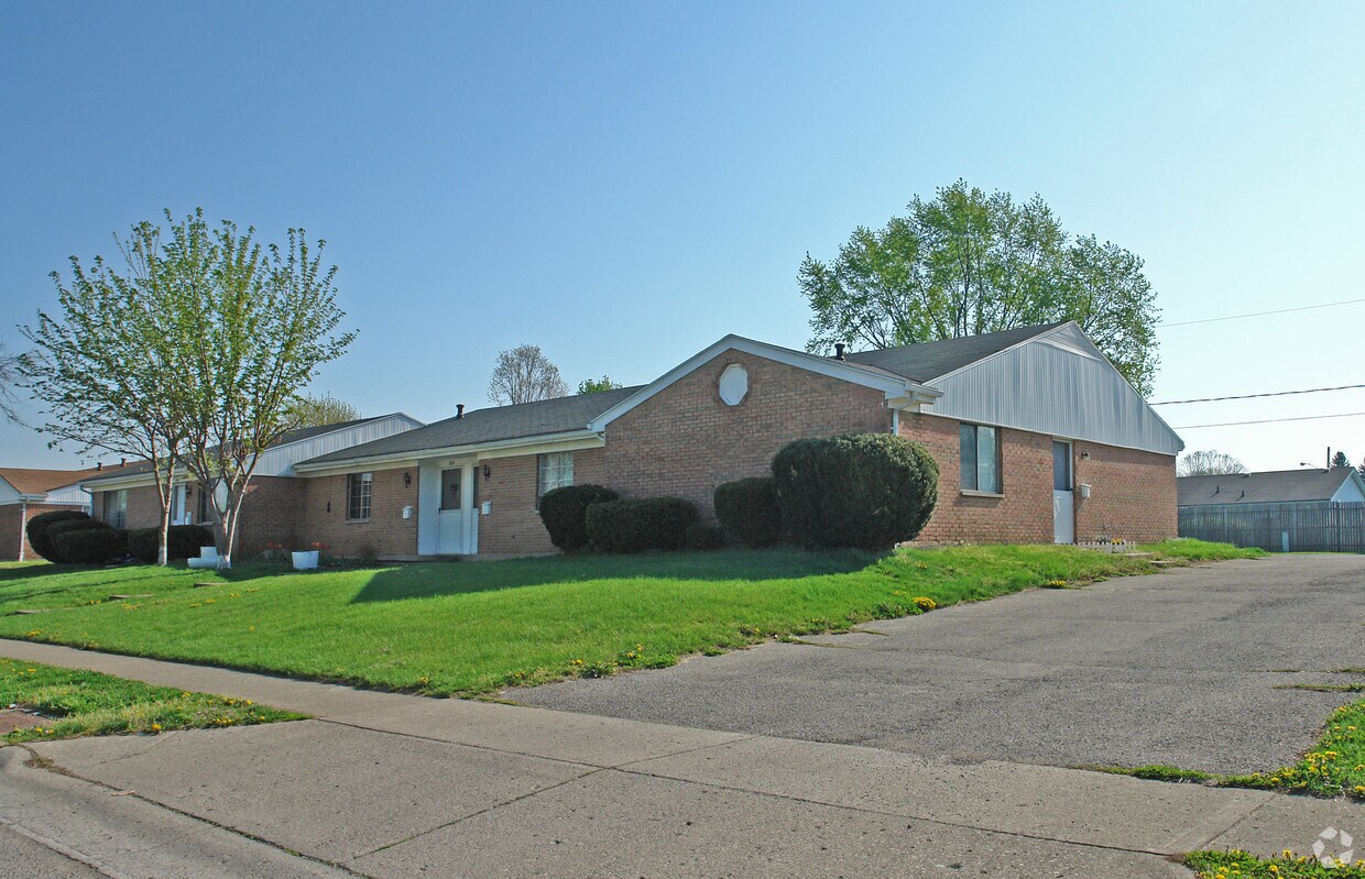 Building Photo - 224-230 Orth Dr