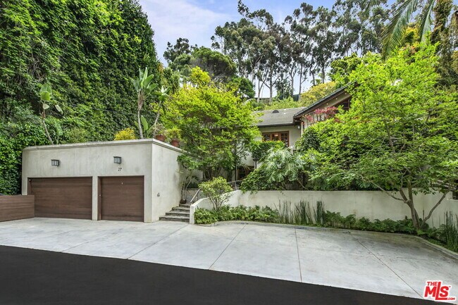 Foto del edificio - 27 Latimer Rd