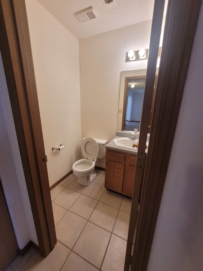Building Photo - 2301-2303 Monmouth Ct