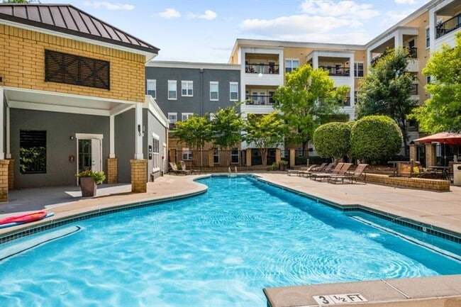 Building Photo - 870 Inman Village Pky NE