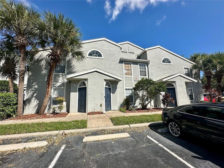 Primary Photo - 1612 Columbia Arms Cir