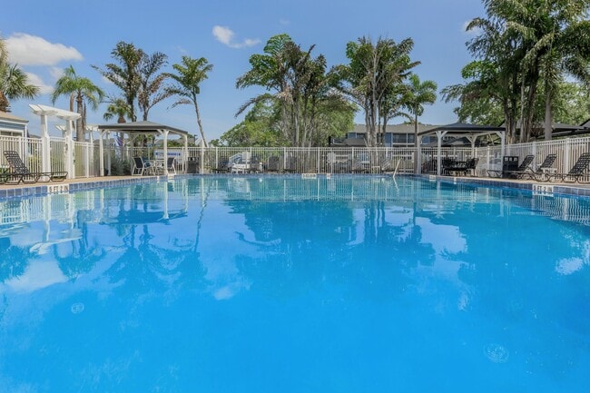 Foto del edificio - Fountain Lake Bradenton