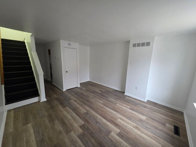 Photo - 2208 Lamotte St Townhome