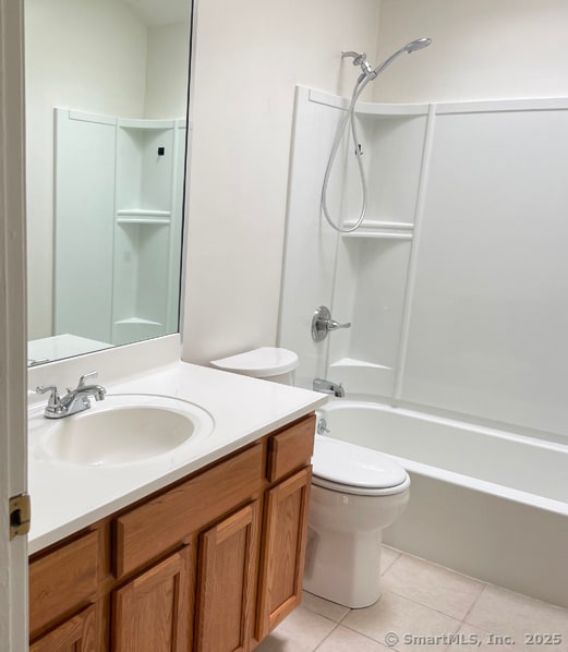 Foto del edificio - 124 Coalpit Hill Rd