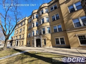 Building Photo - 7305 N Greenview Ave