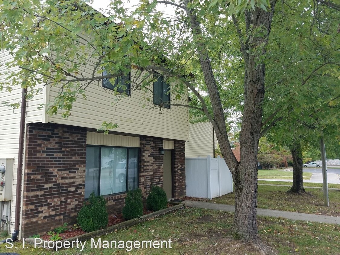 Primary Photo - 504 N Beadle Dr