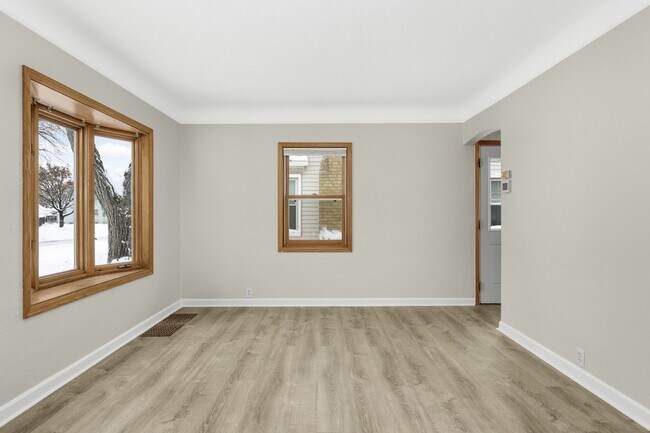 Building Photo - 3744 Perry Ave N