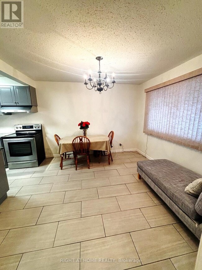 Building Photo - 1213 Bowmount St