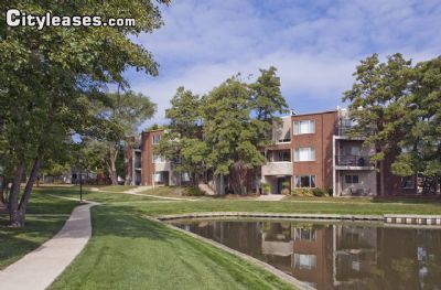 Foto del edificio - 1245 E Prairie Brook Dr