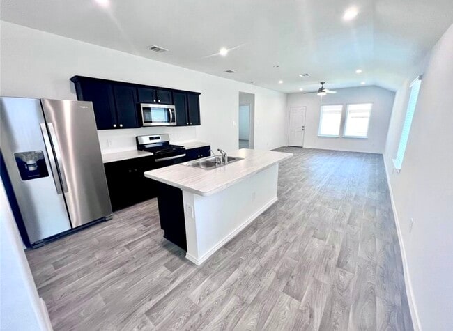 Building Photo - 14220 Fern Meadows Dr