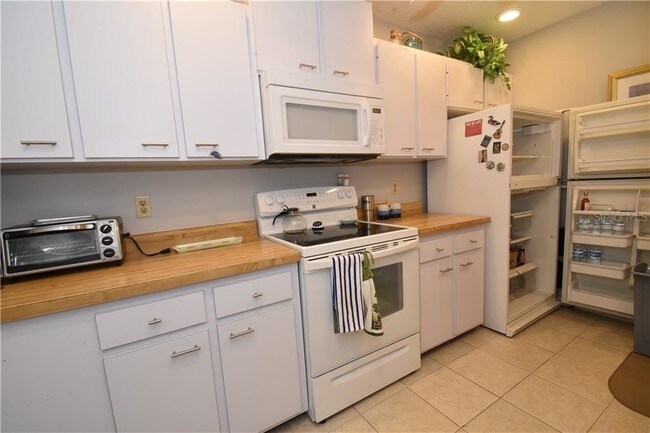 Foto del edificio - 1707 Pelican Cove Rd